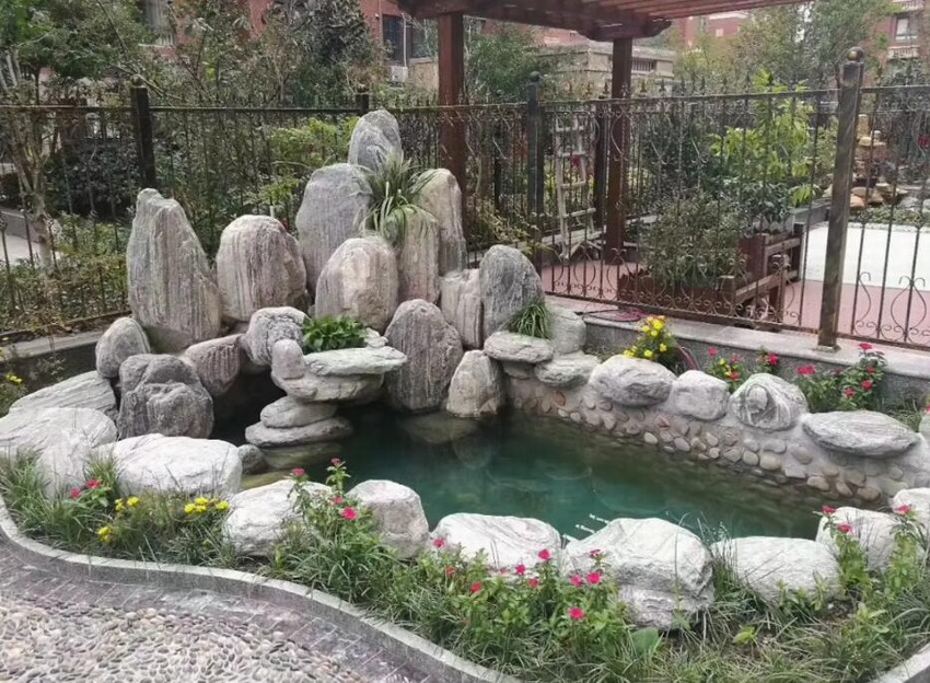 假山魚池