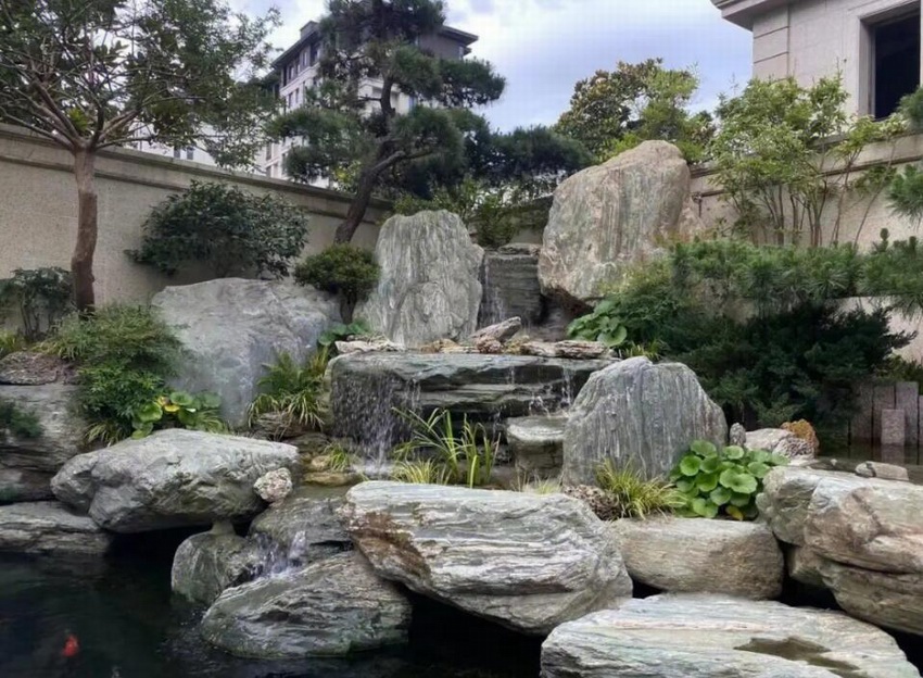 假山魚池